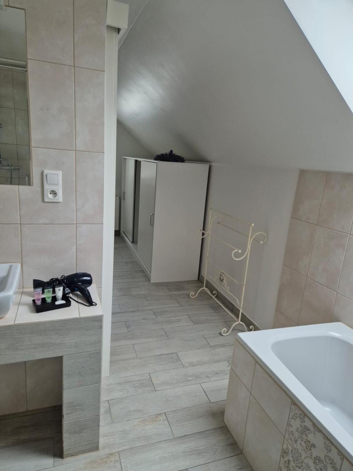Dom Pod Lawendowym Polem Bed and Breakfast Woliborz Δωμάτιο φωτογραφία